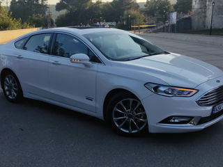 Ford Fusion foto 5