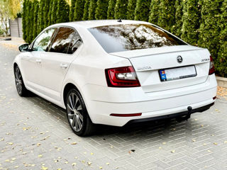 Skoda Octavia foto 3