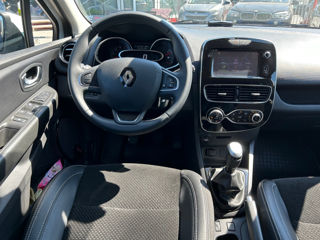 Renault Clio foto 9