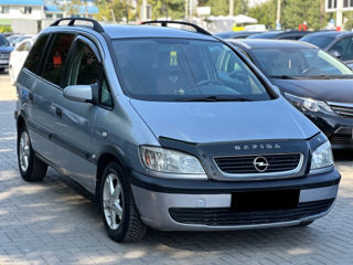 Opel Zafira foto 4