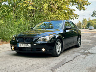 BMW 5 Series foto 2