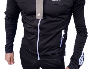 Costum sportiv bărbați foto 1