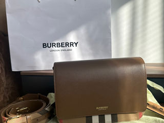 Geanta Burberry - noua, originala foto 0