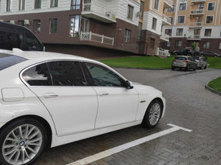 BMW 5 Series foto 5