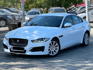 Jaguar XE foto 3