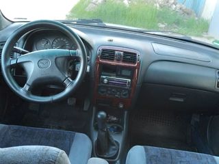 Mazda 626 foto 5