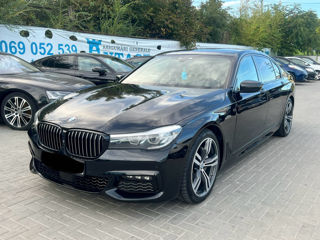 BMW 7 Series foto 2