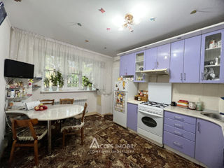 Apartament cu 4 camere, 108 m², Centru, Chișinău foto 1