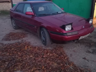 Mazda 323 foto 6