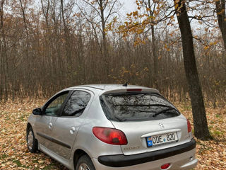 Peugeot 206 foto 2