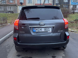 Toyota Rav 4 foto 6