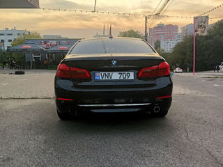 BMW 5 Series foto 4