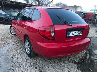 Kia Rio foto 4