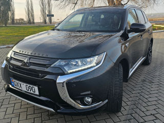 Mitsubishi Outlander foto 5