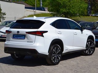 Lexus NX Series foto 2