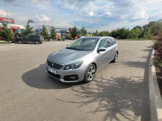 Peugeot 308 foto 1