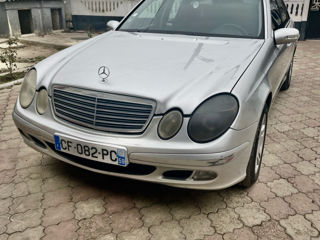 Mercedes E-Class foto 5