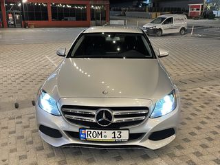 Mercedes C Class foto 8