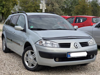 Renault Megane foto 1