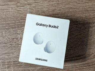 Samsung Galaxy Buds 2 white foto 3