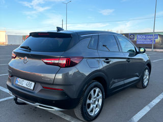 Opel Grandland X foto 2