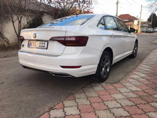 Volkswagen Jetta foto 6