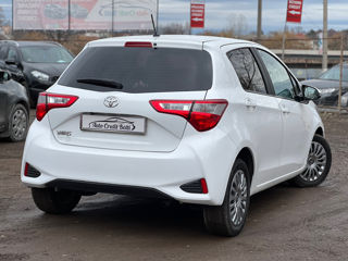 Toyota Yaris foto 2