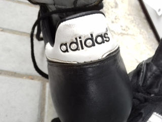 Кроссовки  кожаные Adidas foto 3