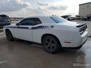 Dodge Challenger foto 4