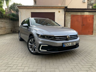 Volkswagen Passat foto 2