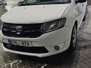 Dacia Logan foto 2