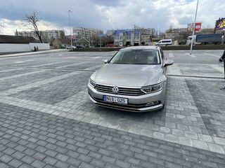 Volkswagen Passat foto 1