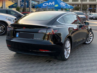 Tesla Model 3 foto 5