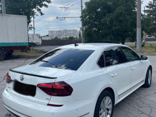 Volkswagen Passat foto 2