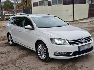 Volkswagen Passat foto 4