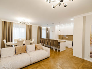 Apartament cu 4 camere, 175 m², Centru, Chișinău