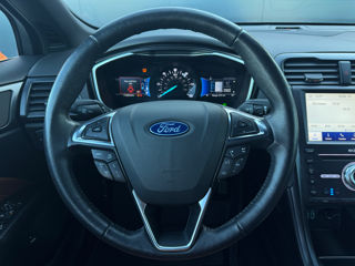 Ford Fusion foto 11