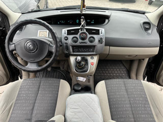 Renault Scenic foto 9