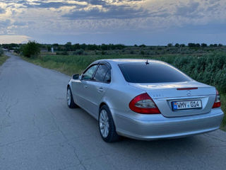 Mercedes E-Class foto 3