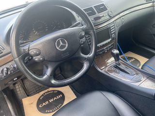 Mercedes E Class foto 2