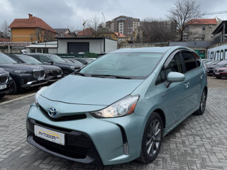 Toyota Prius v