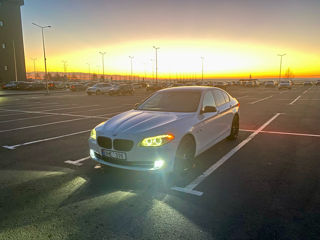 BMW 5 Series foto 5