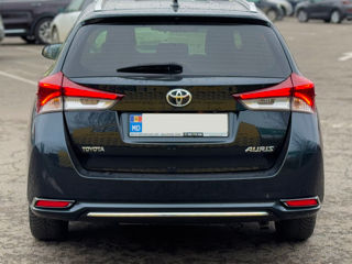 Toyota Auris foto 8