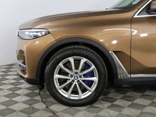 Комплект резины на дисках BMW X7 foto 3