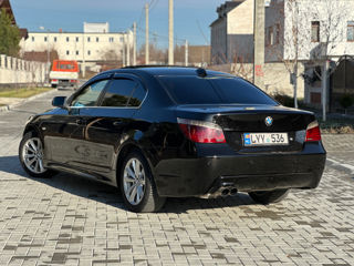 BMW 5 Series foto 6