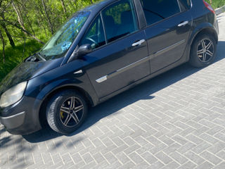 Renault Scenic foto 1