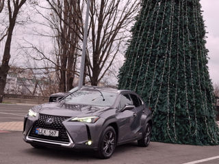 Lexus UX foto 2