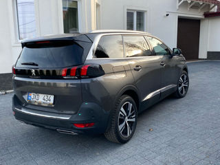 Peugeot 5008 foto 2