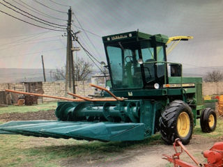 Combine de Silos,Claas Iaguar 685,John Deere 5460.