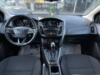 Ford Focus foto 10